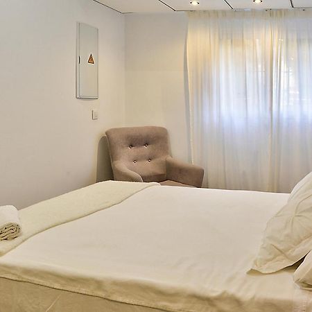 Apartsuite B&R Triana Arellano Séville Extérieur photo