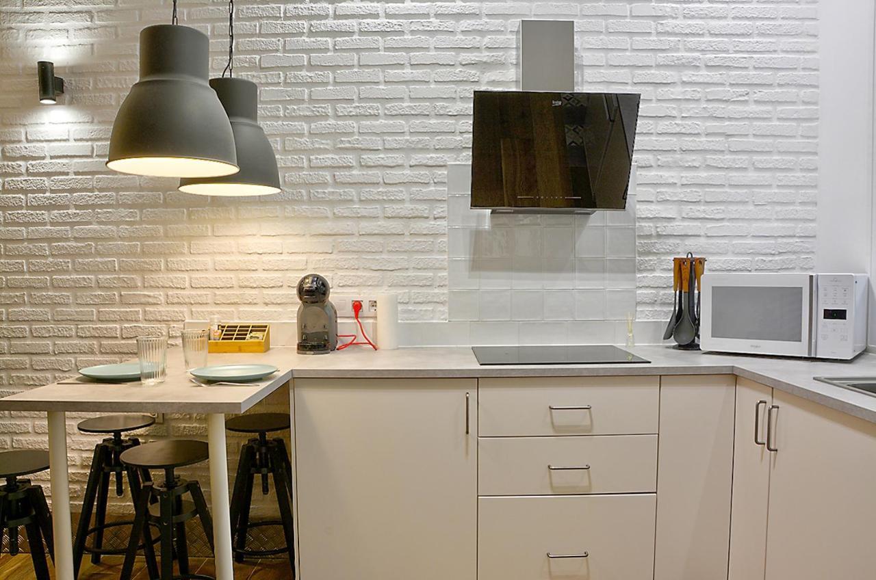 Apartsuite B&R Triana Arellano Séville Extérieur photo