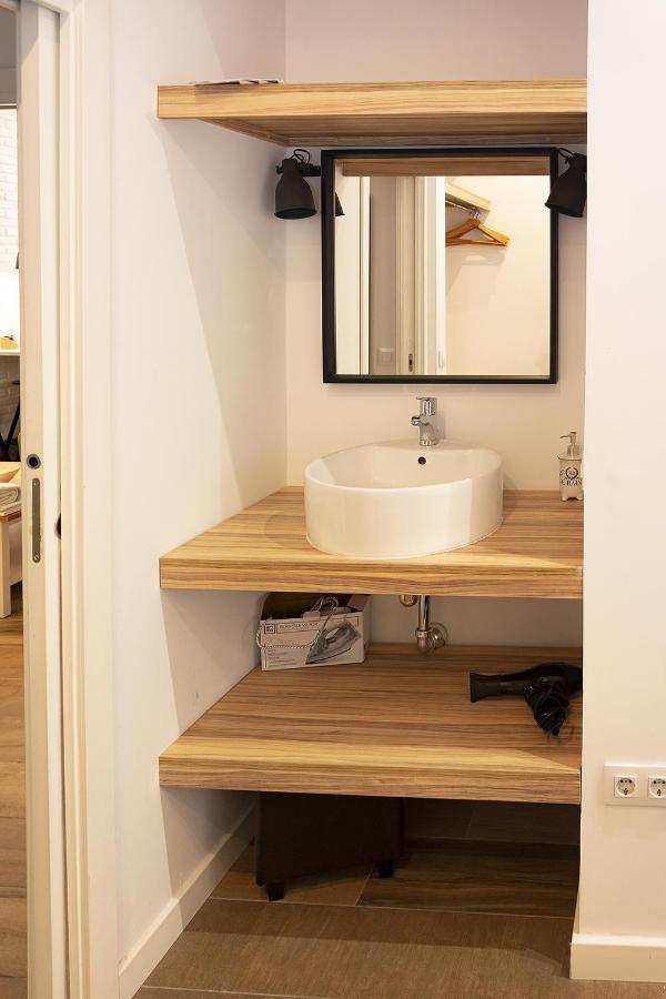 Apartsuite B&R Triana Arellano Séville Extérieur photo